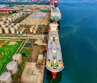 pexels-tomfisk-3856438